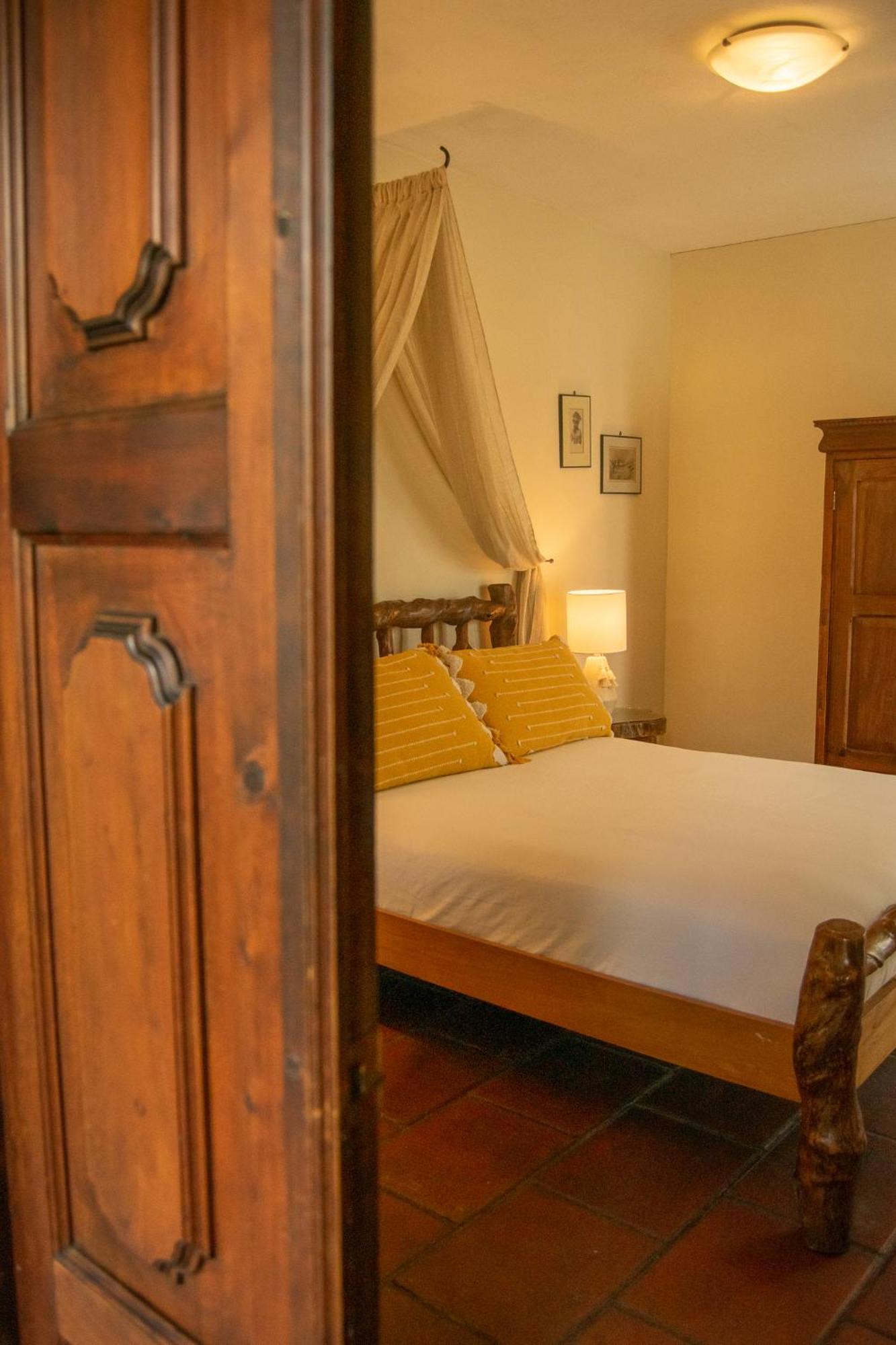 אנטיגואה גואטמלה Hotel La Villa Serena חדר תמונה